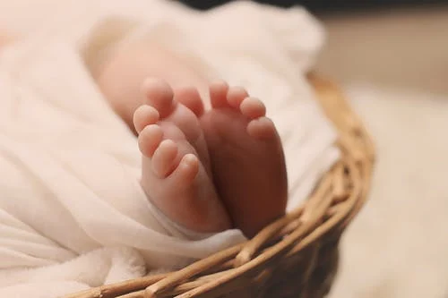 A Newborn’s Guide to the Circumcision Procedure
